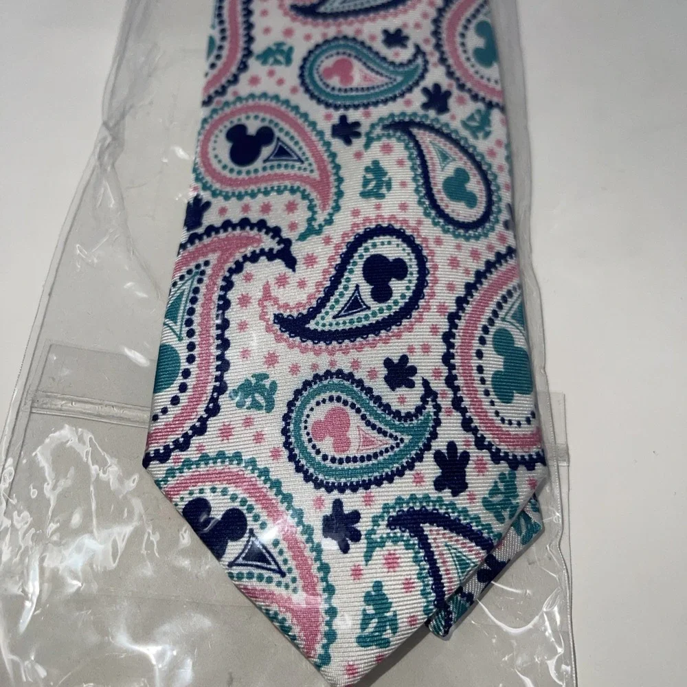 Mens Paisley 100% Silk Neck Tie & Pocket Square Mickey Head Disney NWT Cufflinks
